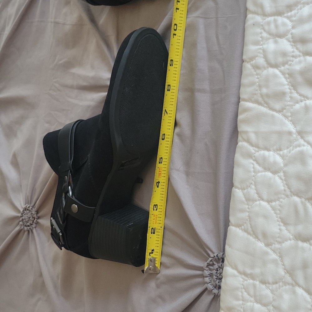 Booty Shoe - Picture 3 of 7